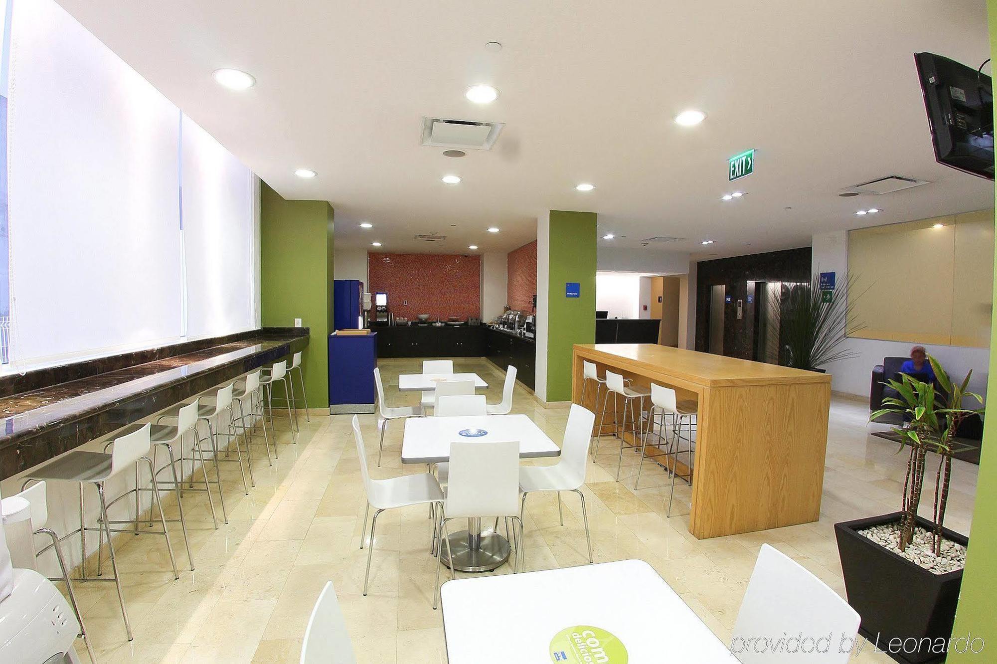 One Culiacan Forum レストラン 写真