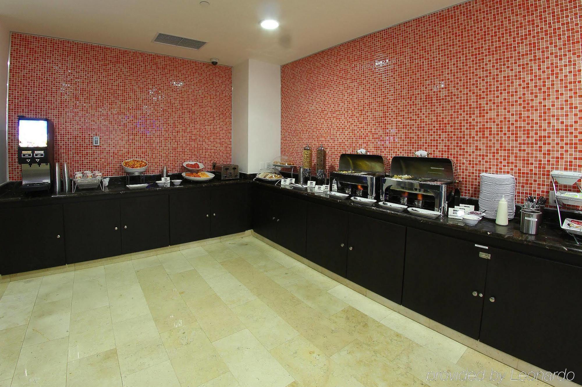 One Culiacan Forum レストラン 写真