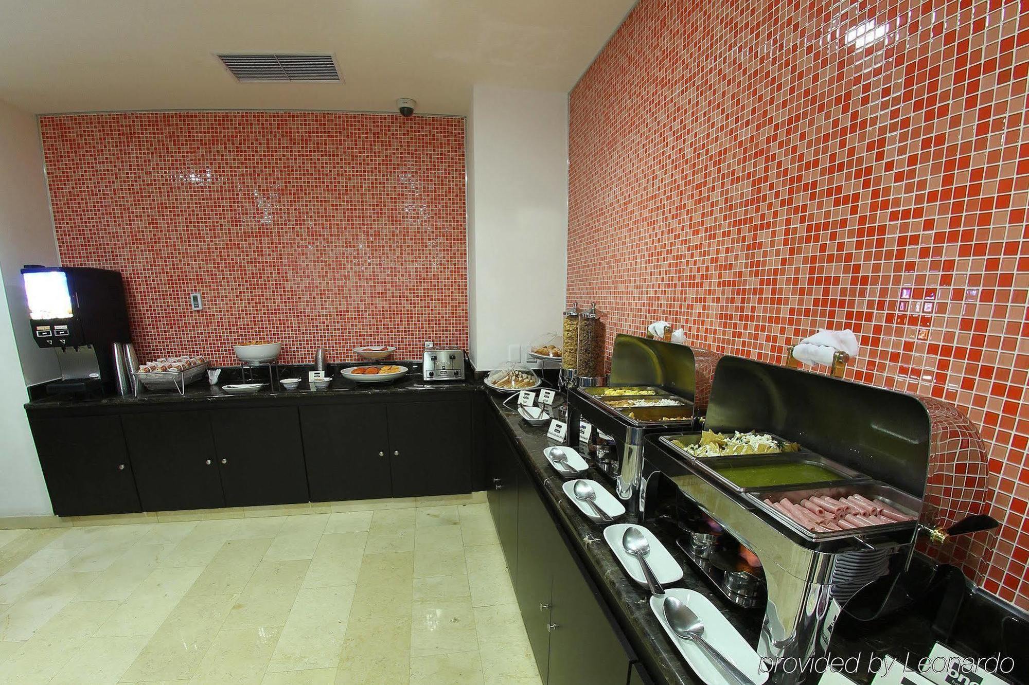 One Culiacan Forum レストラン 写真